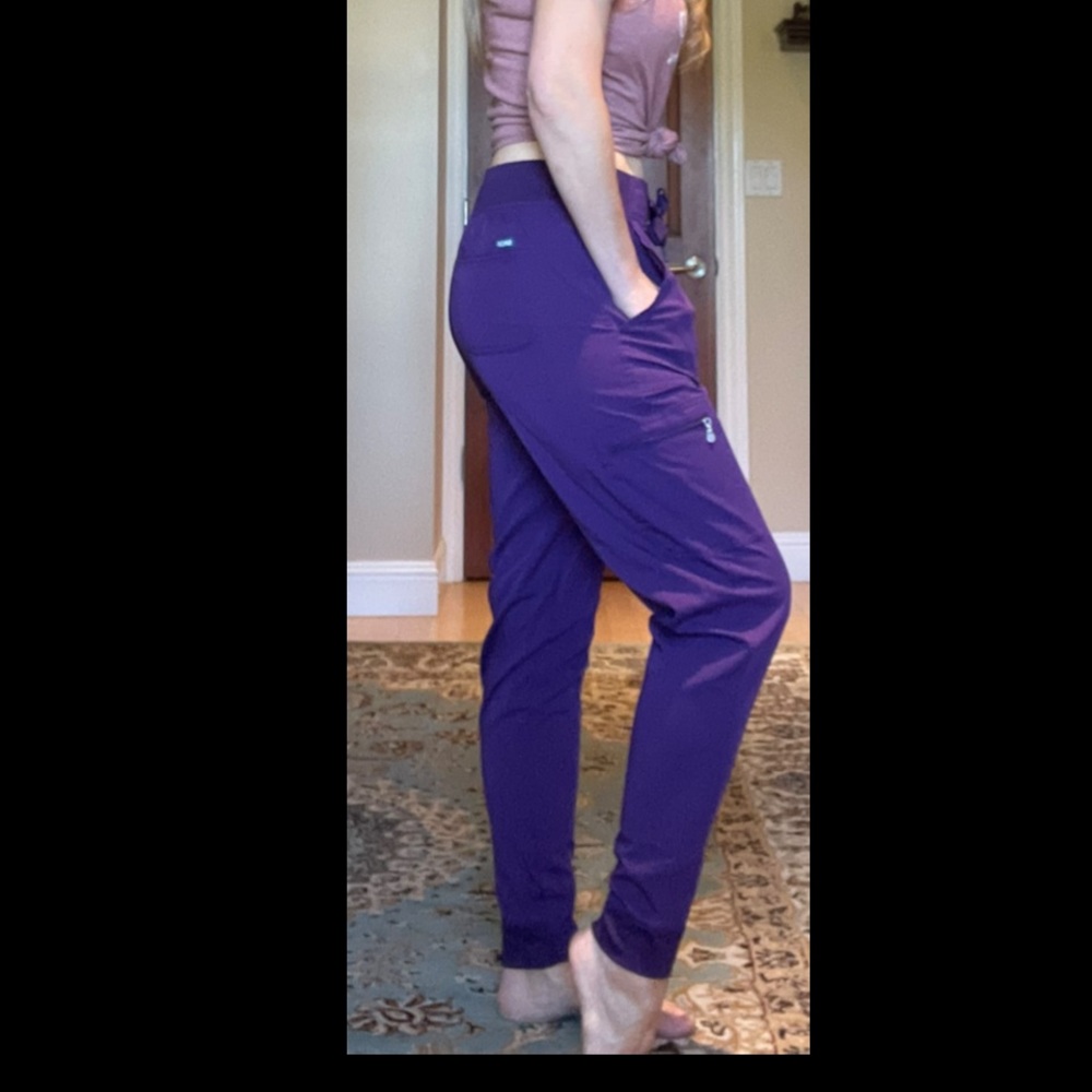 Adar scrub pants